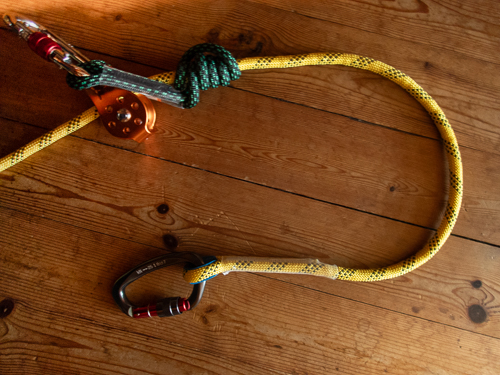 反対側のランヤード